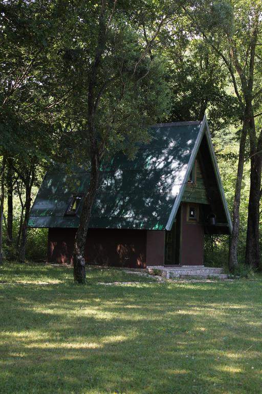 ホテルBungalovi Enco Boracko Jezero サラエヴォ エクステリア 写真